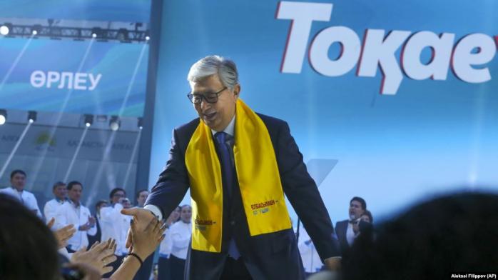 Выборы в Казахстане выигрывает действующий президент Токаев, фото - Радио Свобода