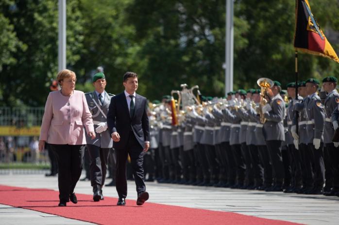 Повернення РФ у ПАРЄ: Меркель вимагає виконання Росією певних умов, фото — АП