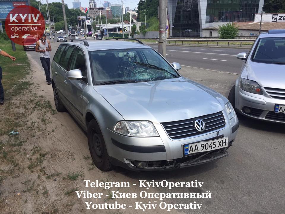 Полиция задержала водителя, который сбил пешеходов. Фото: Киев Оперативный в Facebook
