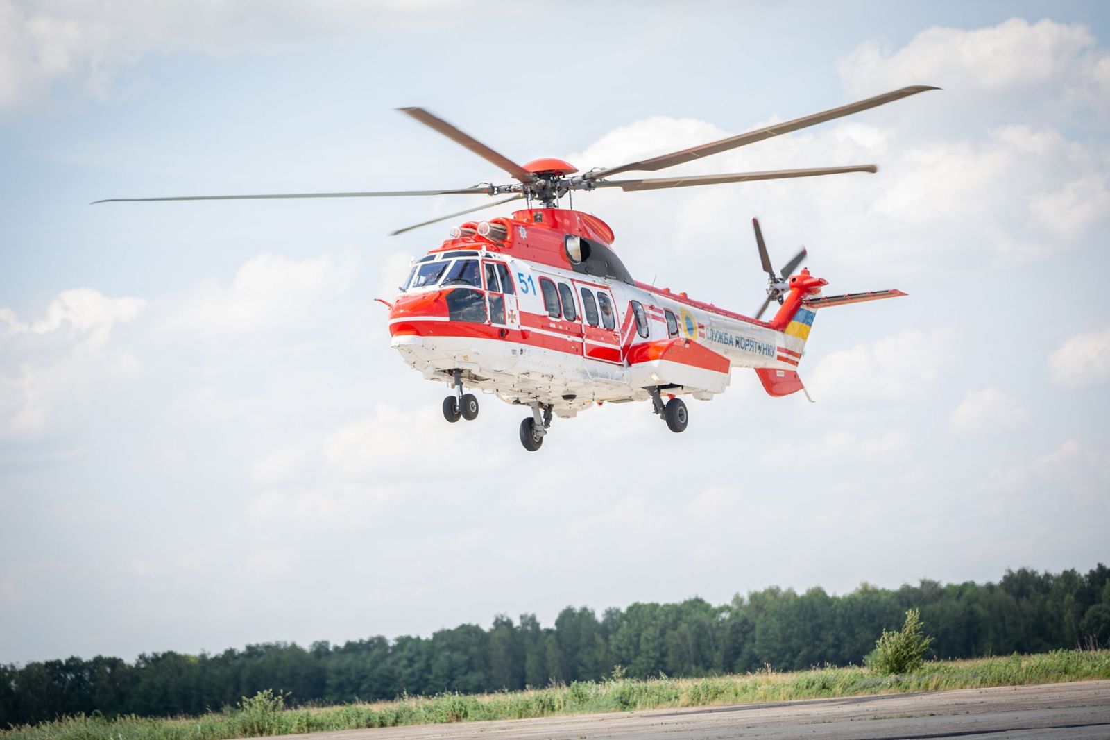 Новости техники: МВД получило из Франции вертолет Super Puma, фото — ГСЧС