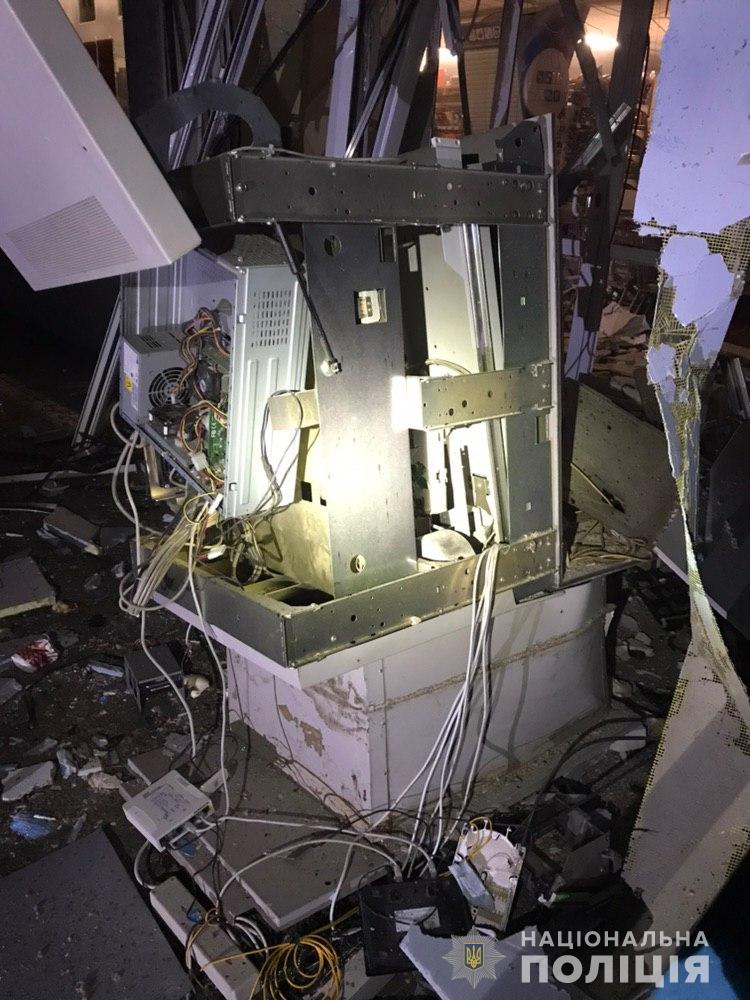 У Харкові підірвали банкомат «Приватбанку». Фото: Нацполіція