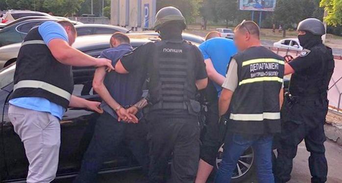 Підконтрольну кримінальному авторитету банду затримано в Кропивницькому. Фото: Нацполіція 