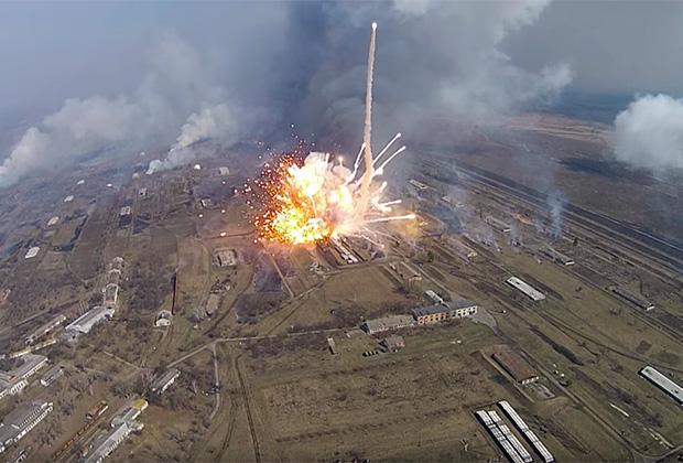 Вибухи на арсеналах: США профінансують будівництво сховищ в Україні, фото — Насправді