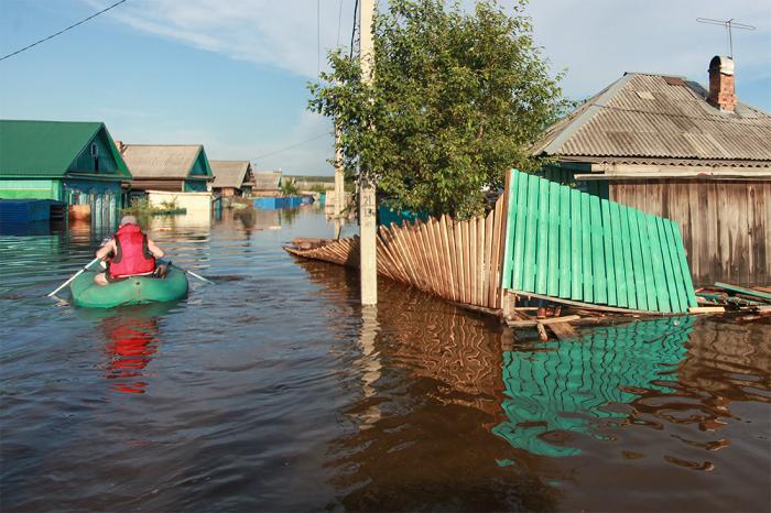 Последствия наводнения в Иркутске, фото: «Интерфакс»