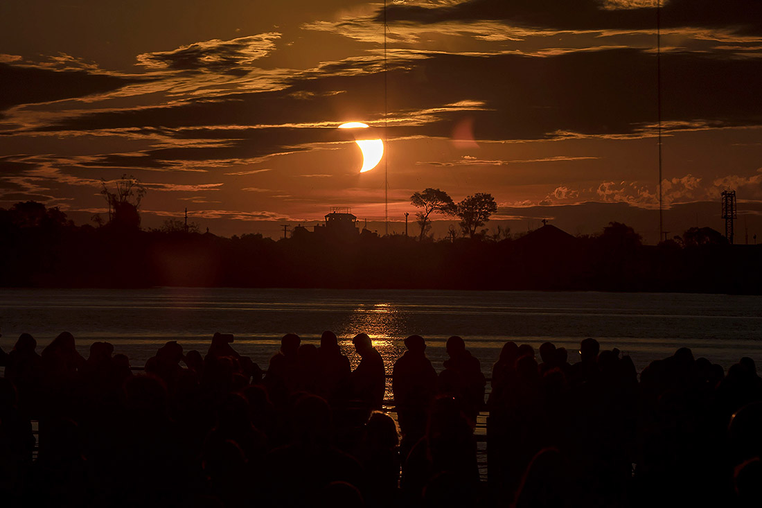 Солнечное затмение в Бразилии. фото ЕРА
