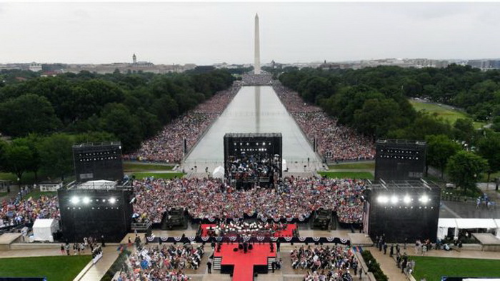 В День независимости США впервые за 27 лет провели военный парад. Фото: ВВС
