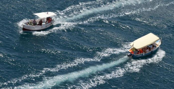 Аварія в Чорному морі: поблизу Туапсе перекинувся катамаран із 43 пасажирами на борту, є загиблі