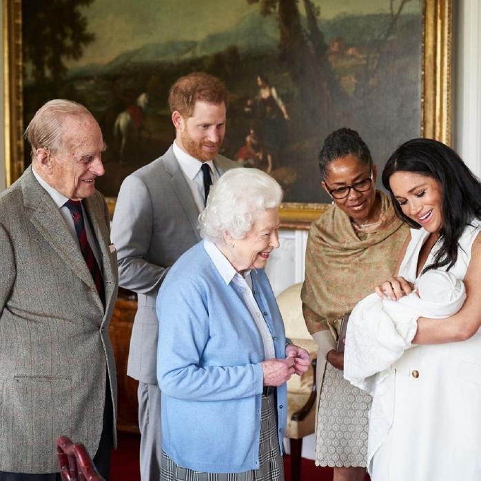 Меган Маркл та принц Гаррі похрестили маленького Арчі. Фото: Сегодня