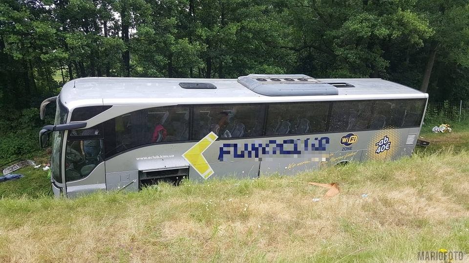 ДТП у Польщі: автобус з українцями знесло в кювет, постраждали 11 пасажирів, фото — Wyborcha