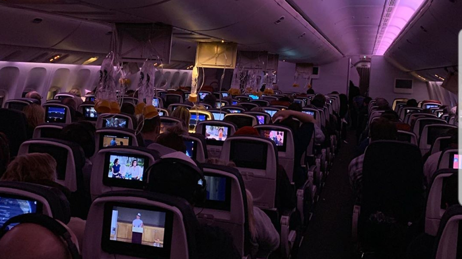 Екстрена посадка і зона турбулентності: постраждали 37 пасажирів Air Canada. Фото: Instagram / sam_rattanasone
