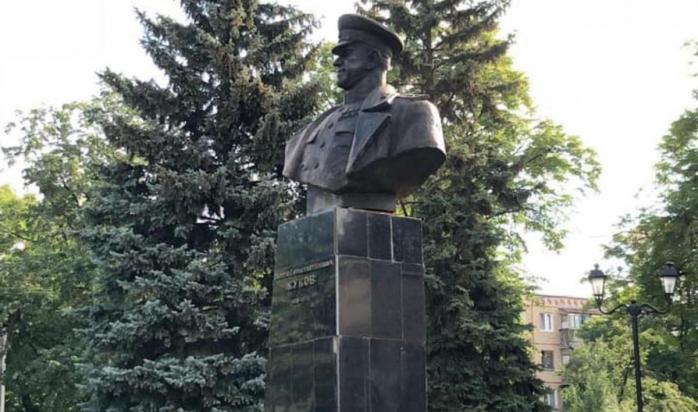 Пам’ятник Жукову в Харкові, фото: Геннадій Кернес
