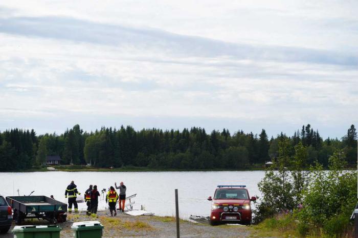 Дев'ять людей загинули в результаті падіння літака в Швеції, фото: Aftonbladet