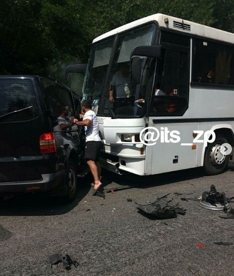 Авария с участием автомобилей УДО. Фото: «Это Запорожье» в Instagram