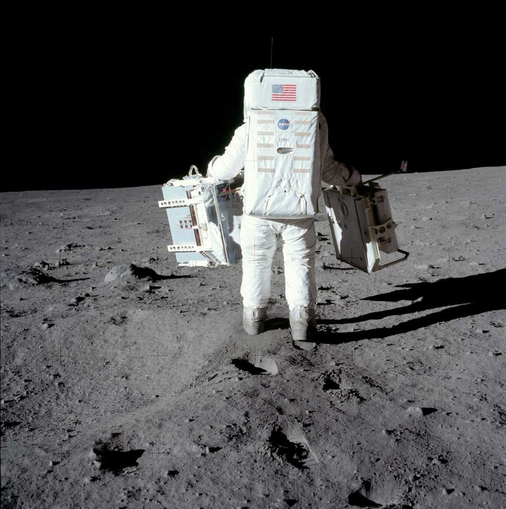 Во время первой высадки на Луну, фото: NASA