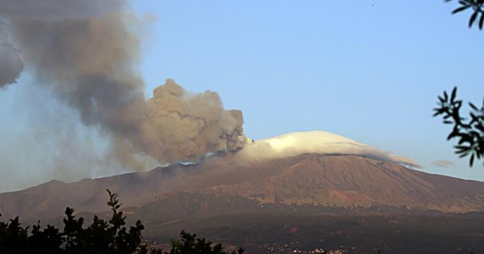 Вулкан Этна проснулся на Сицилии. Фото: flickr.com