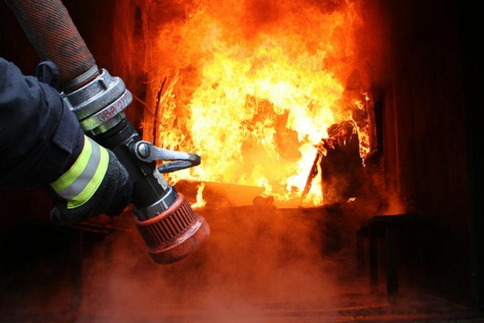 Пожар в центре Киева: на Кловском спуске горел жилой дом. Фото: volynonline.com