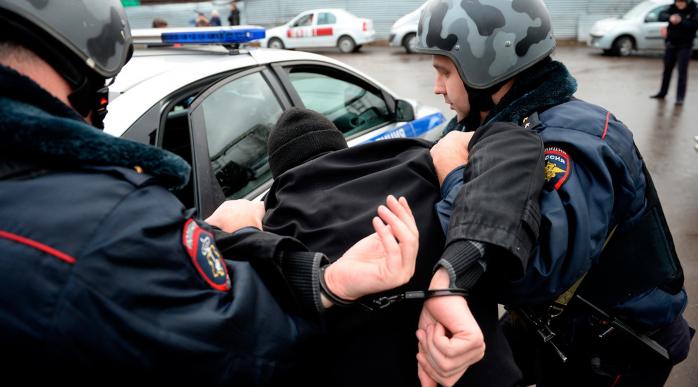 Проукраїнського активіста затримали в РФ і закидають йому дві статті. Фото: lawyer-expert