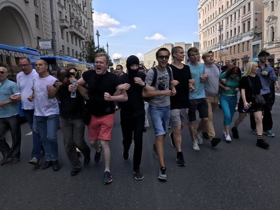 На митинге у мэрии Москвы задержали уже более 310 человек. Фото: "Агит Россия"