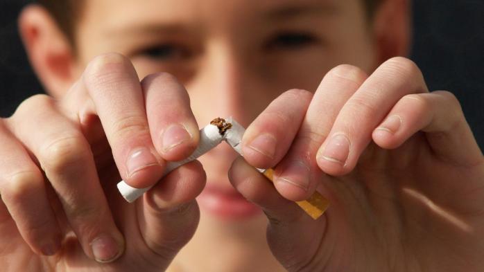 Законодавчі обмеження допомагають зменшити поширеність куріння серед молоді