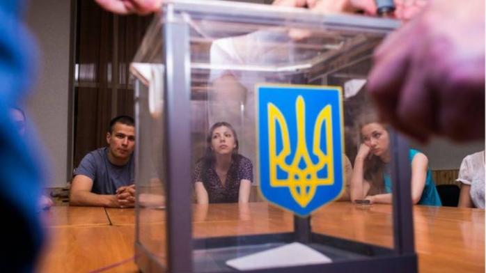Через відмову перерахувати голоси в скандальному 50-му окрузі відкрито кримінальне провадження. Фото: ua.112.ua