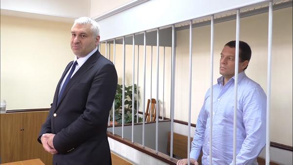 Сущенко погодився відбувати термін в Україні, фото — Цензор 
