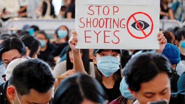 Протесты в Гонконге: авиасообщение с городом прекратилось, фото — Reuters