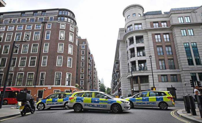 В Лондоне у здания МВД произошло вооруженное нападение. Фото: Evening Standard