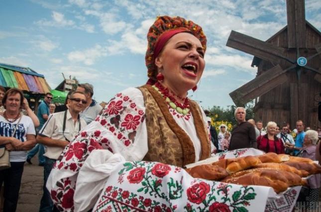 Сорочинская ярмарка проходит в Полтавской области. Фото: dt.ua 