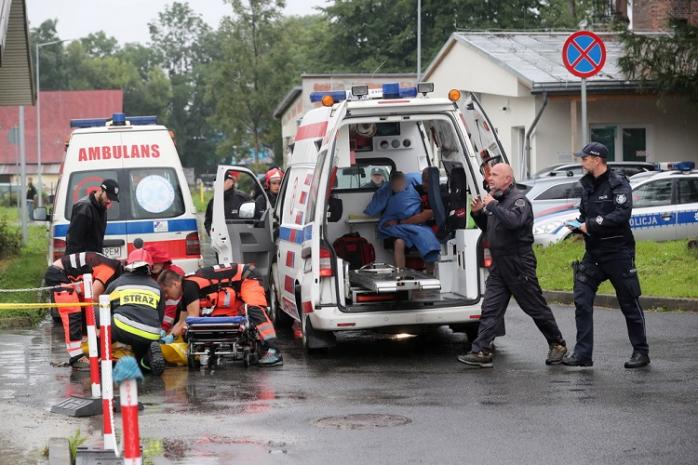 ЧП в Татрах: число пострадавших от ударов молнии достигло 150 человек. Фото: rmf24.pl 