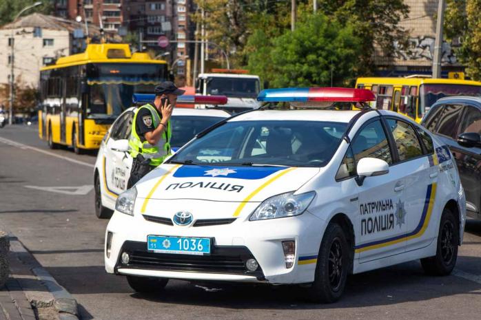 В Киеве неизвестный водитель сбил полицейского и скрылся. Фото: Информатор