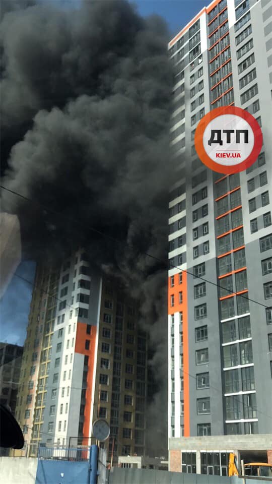 Пожар в Киеве. Фото: dtp.kiev