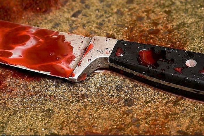 У Львові жінка порізала себе ножем під час судового засідання. Фото: kp.ru