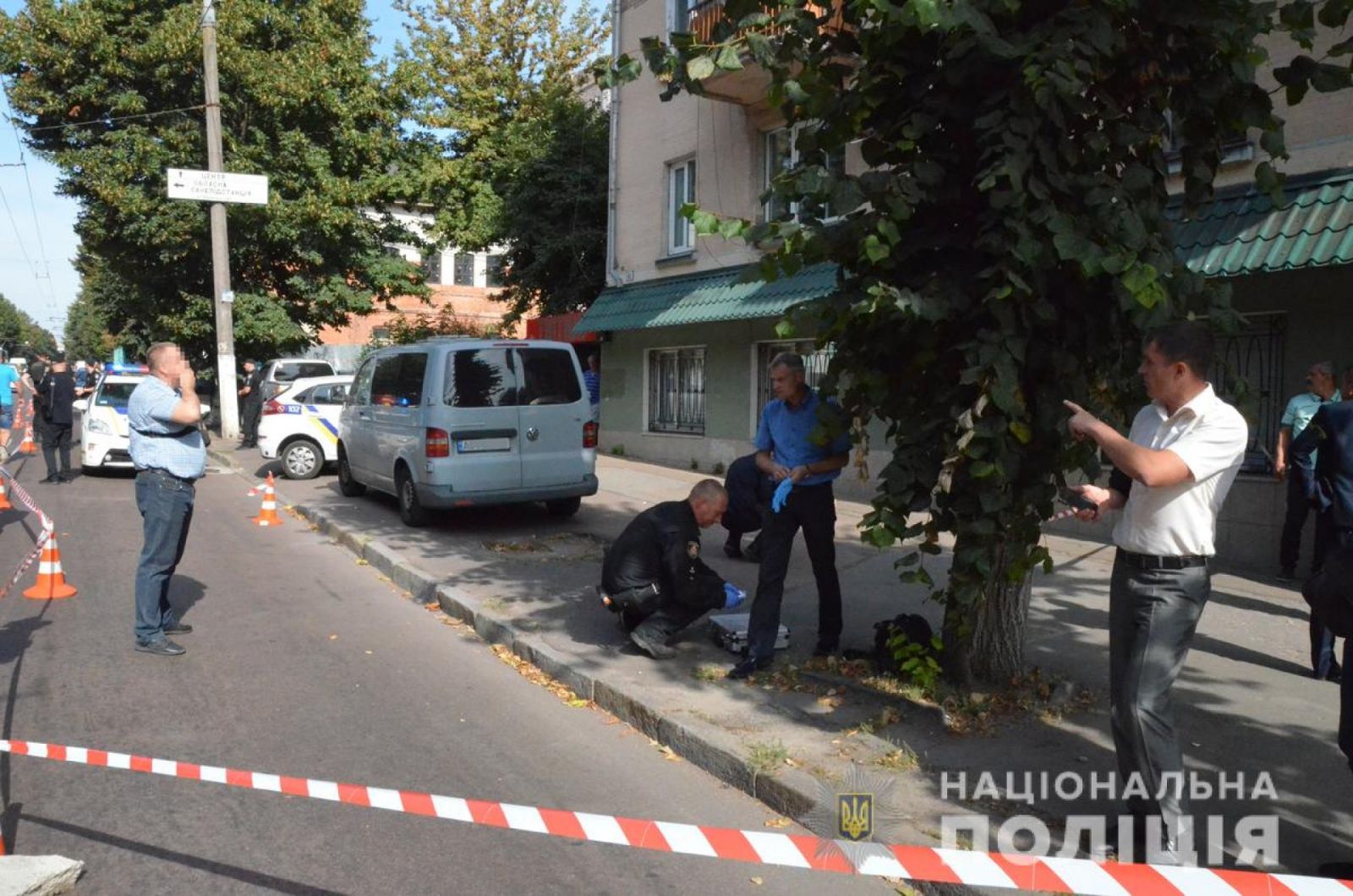 Нападение на инкассаторов в Житомире: охранник получил ранение, полиция ввела план "Сирена". Фото: Нацполиция