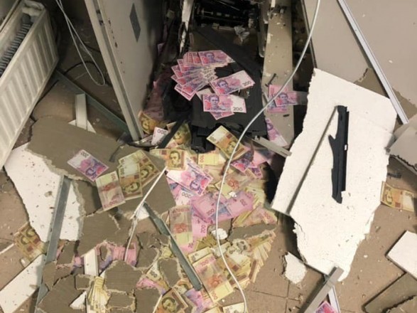 Під Дніпром підірвали банкомат і викрали 350 тис. грн. Фото: УНН