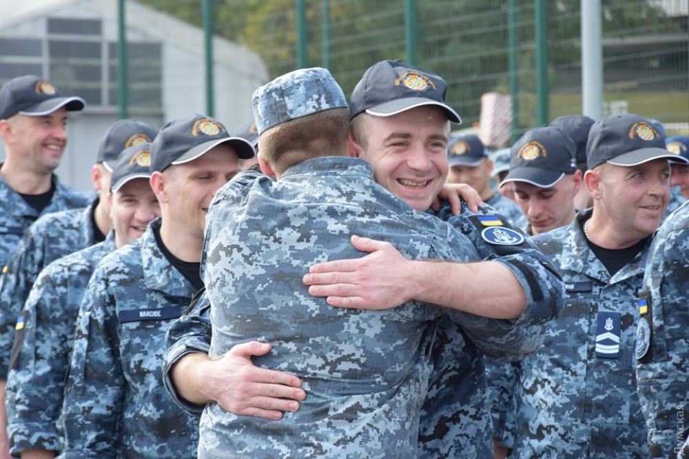 Пленные моряки вернулись в Одессу. Фото: Фото Сергея Смоленцева и пресс - службы ВМСУ