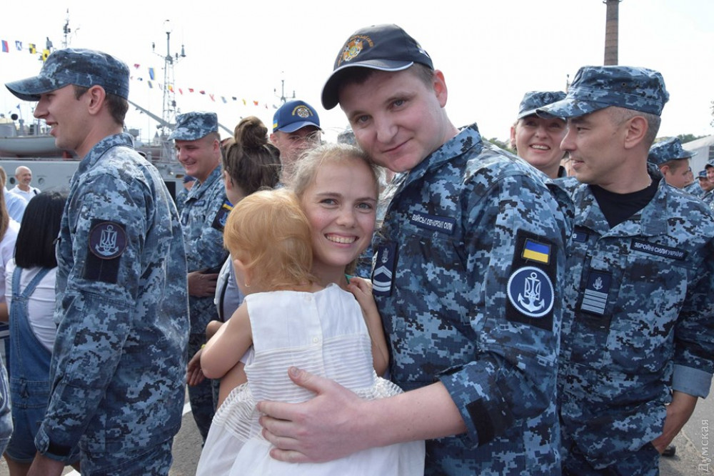 Полонені моряки повернулися в Одесу. Фото: Фото Сергія Смоленцева та прес-служби ВМСУ