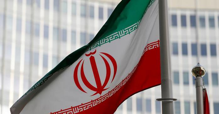 Іран міг атакувати НПЗ безпілотниками. Фото: Reuters