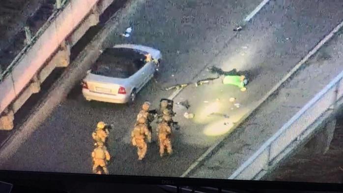 Минеру моста Метро не будут выдвигать обвинения в терроризме, фото — Нацполиция