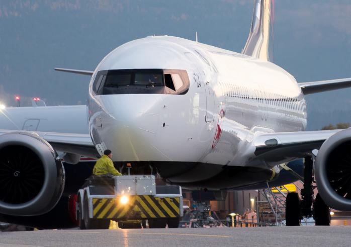 Чому впав Boeing 737 Max 8 в Індонезії: перші висновки щодо катастрофи