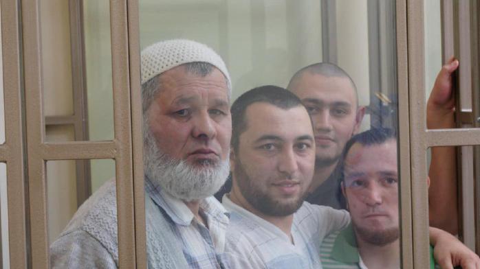 Заарештованих у справі "Хізб ут-Тахрір" кримських татар етапували з Росії до Криму, фото — Кримська солідарність
