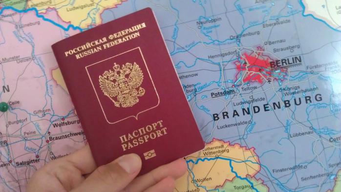 Российские паспорта в ОРДЛО: журналисты узнали, что Германия ставит в них визы, фото - "Комментарии"