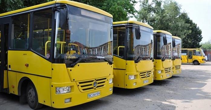 Перевозчики официально будут работать на админгранице с Крымом. Фото: Про Львов