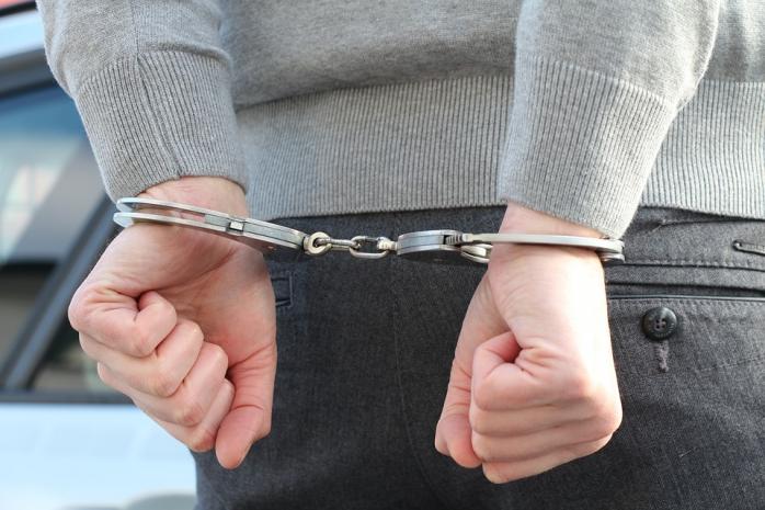 В Киеве задержали адвоката, который присвоил государственное помещение стоимостью 5 млн грн. Фото: Pixabay