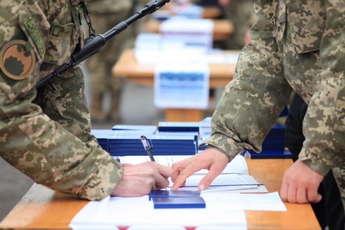 Новости Рады: парламент принял два важных военных закона, фото — Закон и бизнес