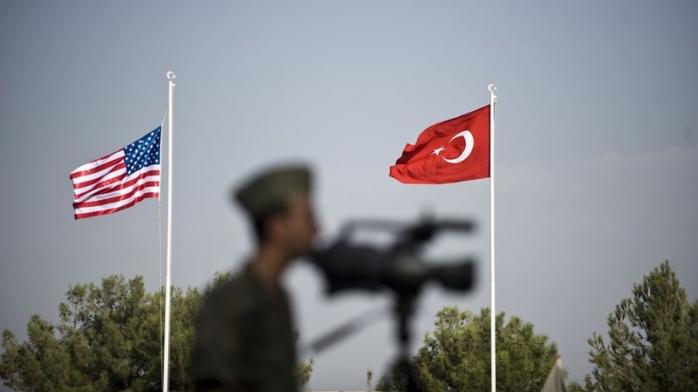 Міжнародні новини: Стамбул зчинив дипломатичний скандал зі США через лайк у Твіттер, фото — AFP