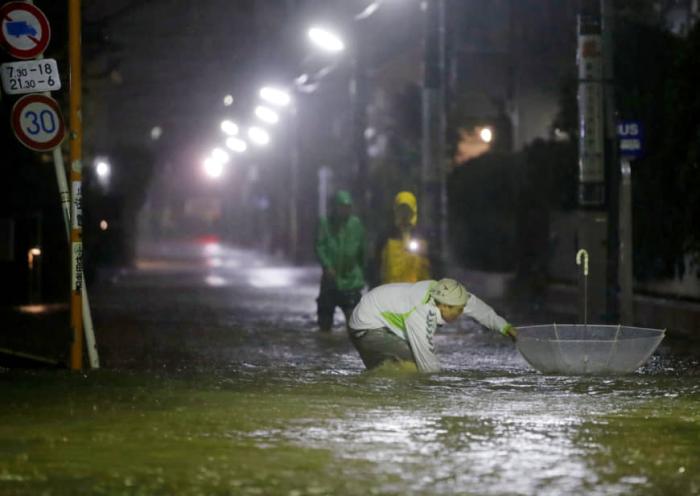 Наслідки тайфуну «Хагібіс», фото: KYODO