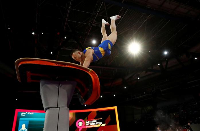 Украинский гимнаст Радивилов завоевал медаль чемпионата мира. Фото: Reuters