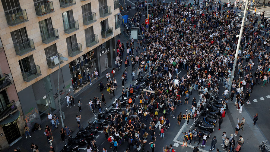 Протесты в Барселоне. Фото: gazeta.ru