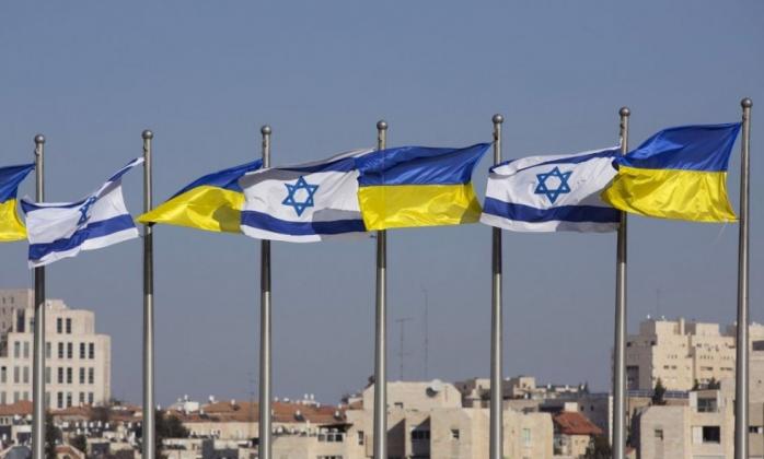 Флаги Украины и Израиля. Фото: Front News