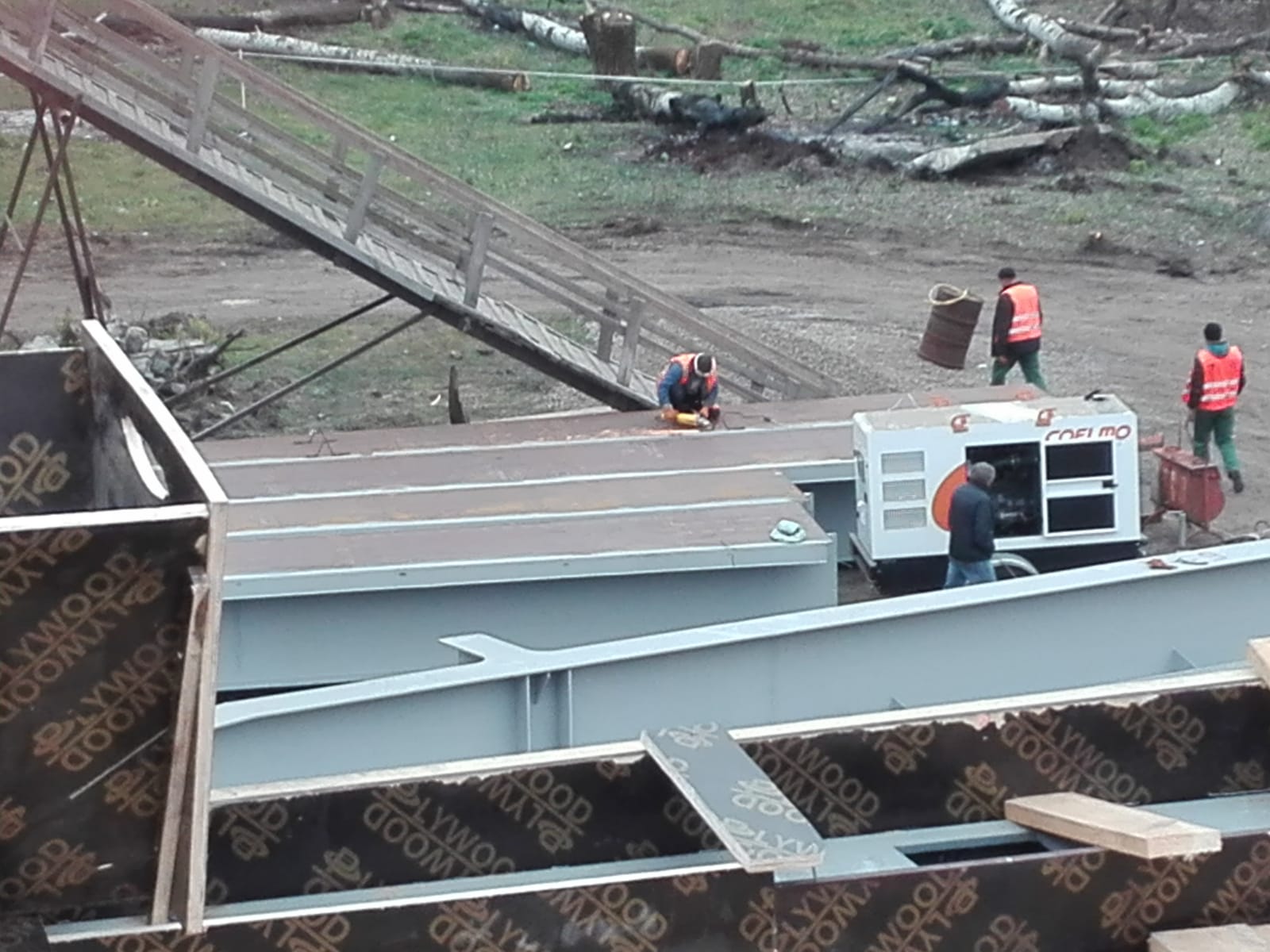 Обходной мост в Станице Луганской почти готов: что происходит на стройке, фото — ООС